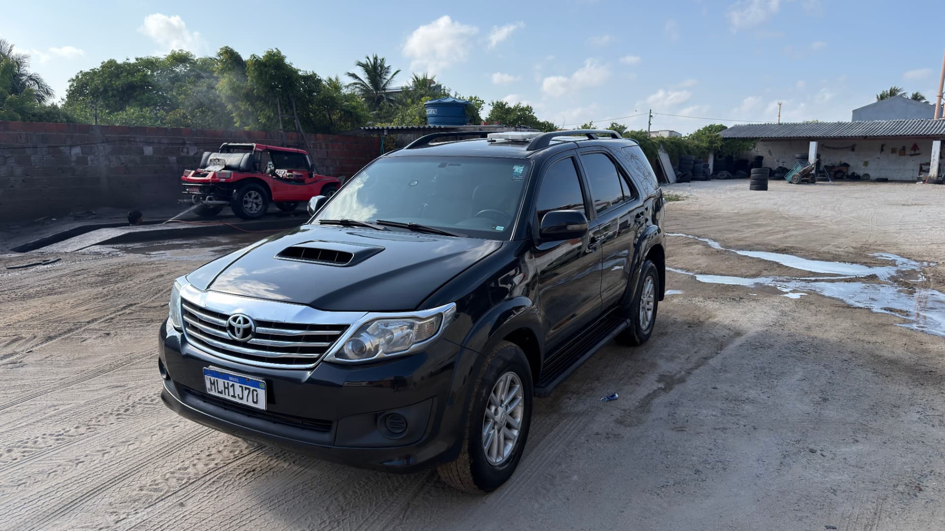 Toyota SW4 preta 4x4 disponível para aluguel no Preá